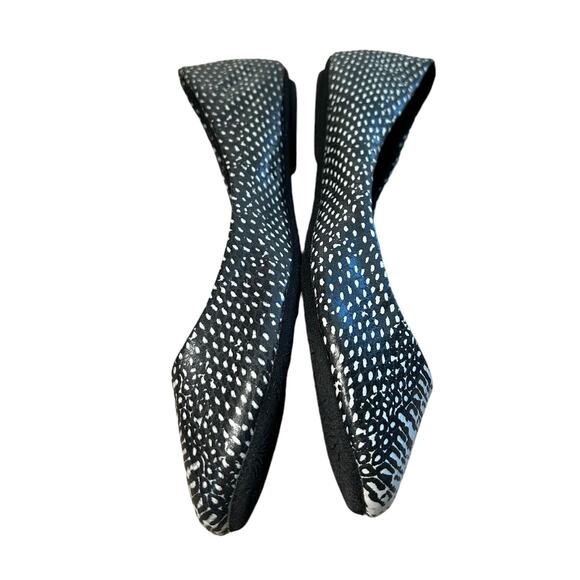 Steve Madden Heaven Black and White Reptile Ballet Flats Size 6 1/2 - Picture 4 of 7